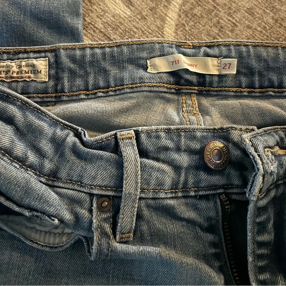 Levi’s 711 skinny long jeans 27-read description! - Picture 3 of 4